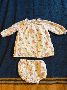 Bon bon Baby Girls Floral Cream and Pink Diaper Cover Set